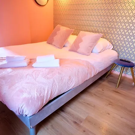 Appartement La Company Des Concierges : La Bonbonnière à Caen Extérieur photo