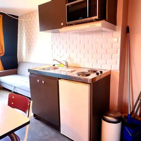Appartement La Company Des Concierges : La Bonbonnière à Caen Extérieur photo